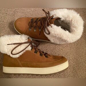 Ugg Work Style Boot with Fur Women’s 11